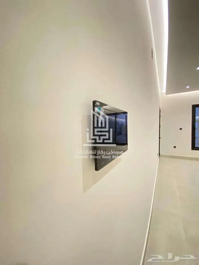تاون هاوس علوي وارضي فاخر بموقع استراتيجي بحي الروابي للبيع 4