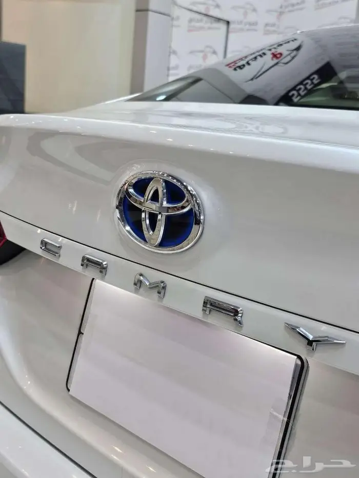 تويوتا كامري 2022 هايبرد 18