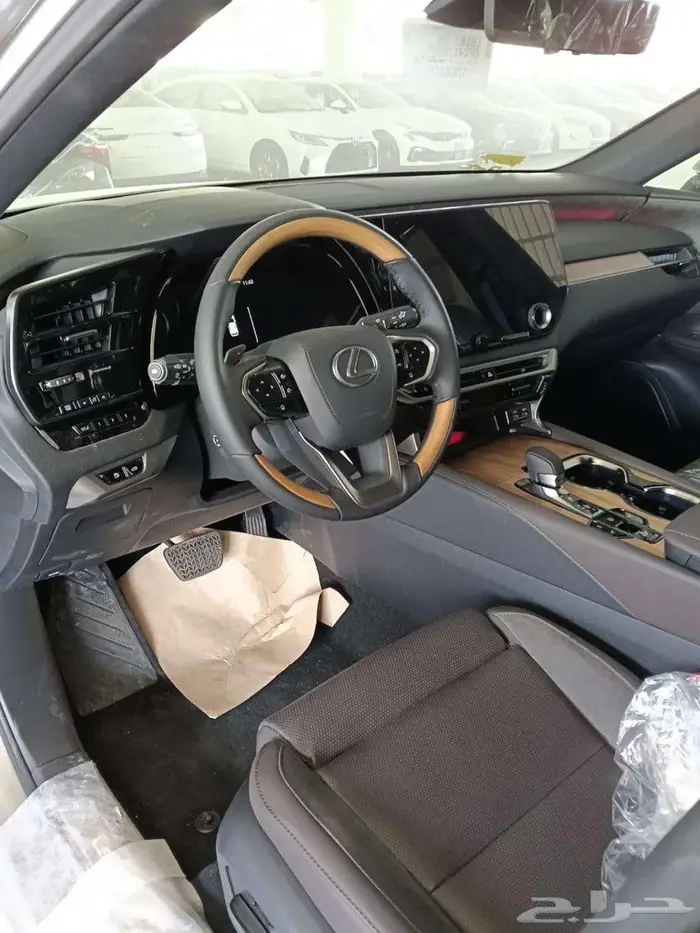 لكزس RX 350 H م 2025 - سعودي 13