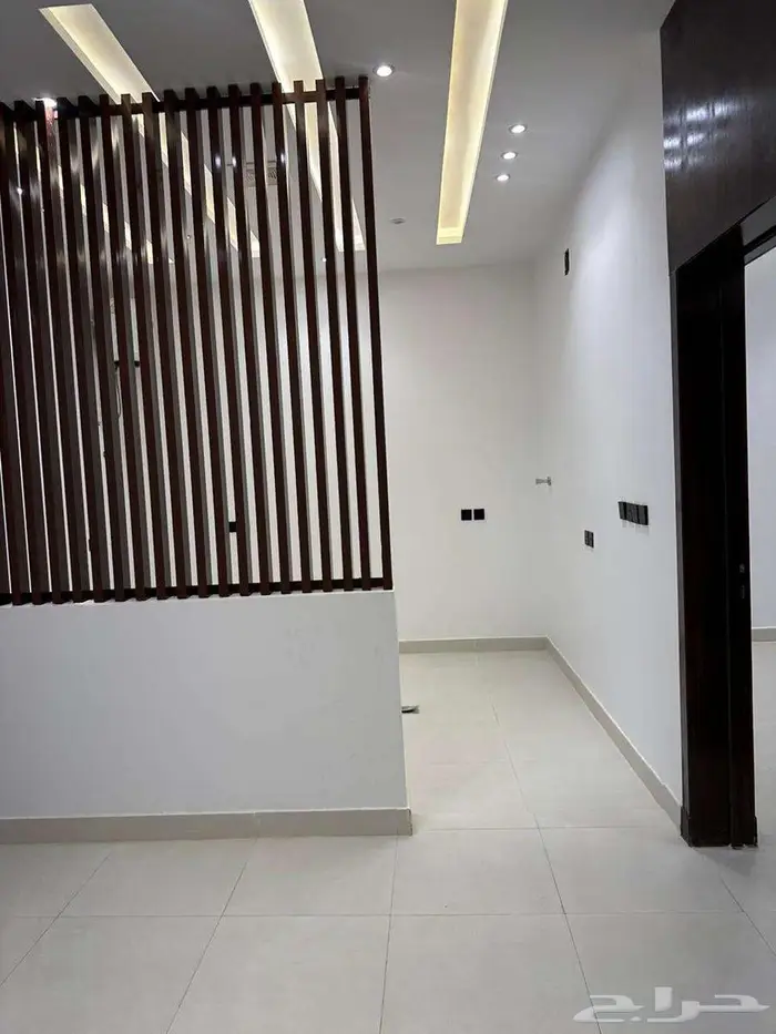 دور للبيع في حي العوالي   الرياض 11