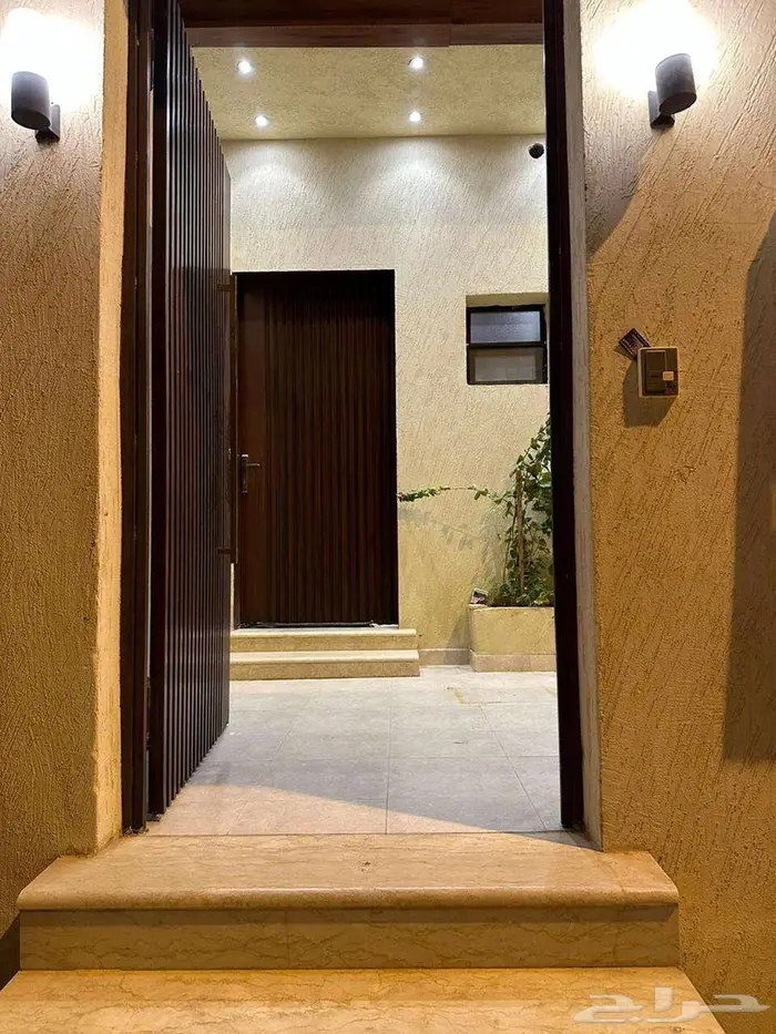 دور للبيع في حي العوالي   الرياض 1