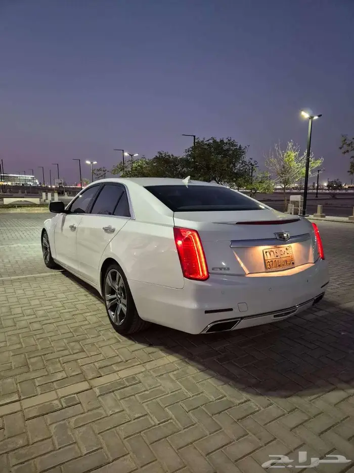 كاديلاك CTS 6v فل كامل بلاتينيوم (وارد الجميح) 8