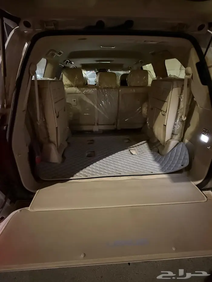للبيع جيب لكزسس LX570 مخزن عالشرط 6