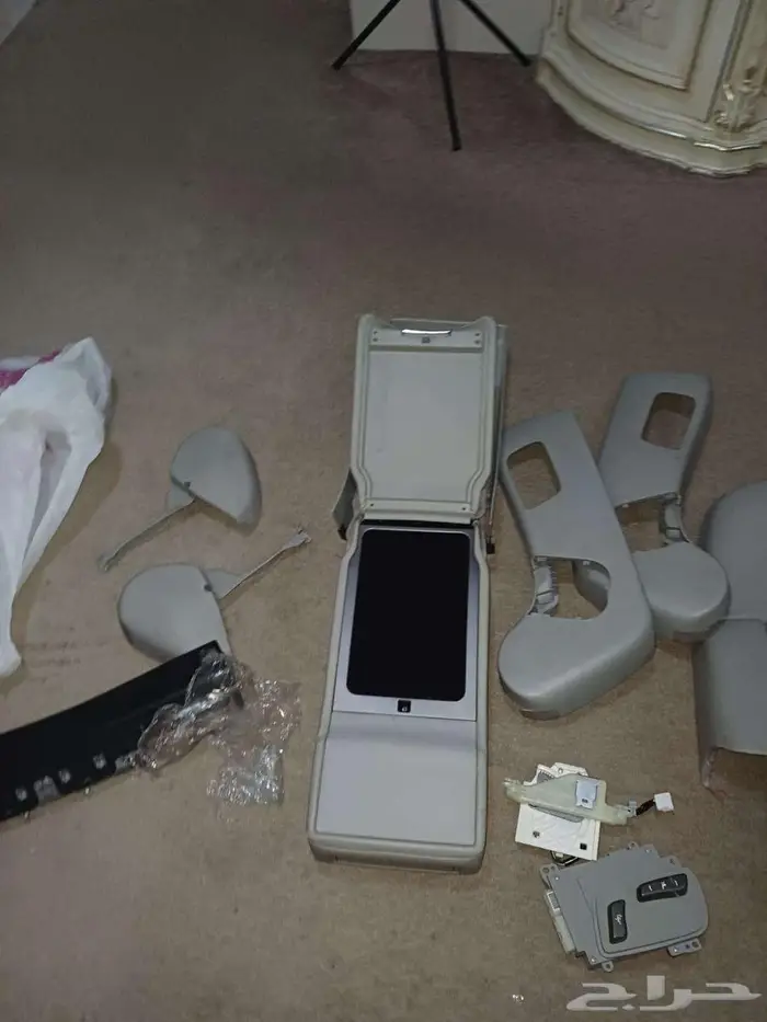 بعض قطع لكزس 460 ال اس 3