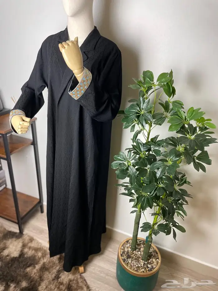 مشروع عبايات مع وجود متجر إلكتروني 21