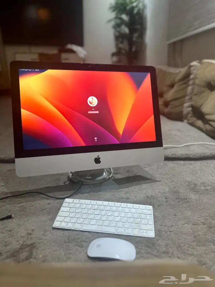 جهاز كمبيوتر ابل 1