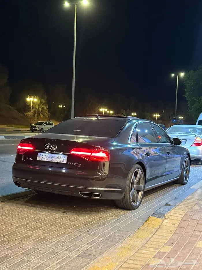 اودي A8 5