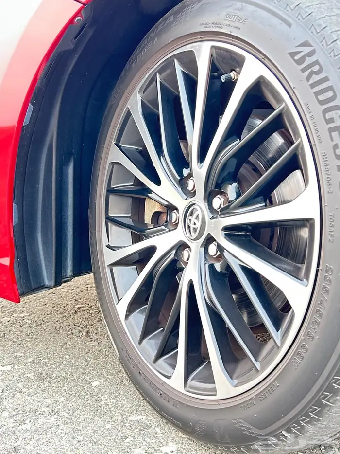 للبيع كامري قراندي V6 سبورت2019 المالك الاول استخدام شخصي 7