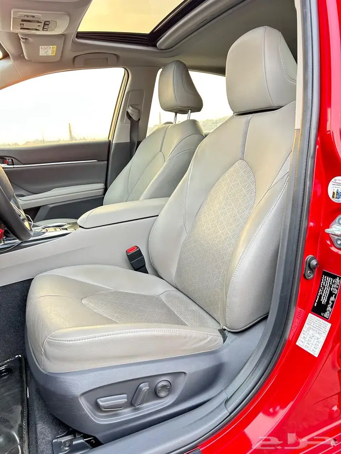 للبيع كامري قراندي V6 سبورت2019 المالك الاول استخدام شخصي 18