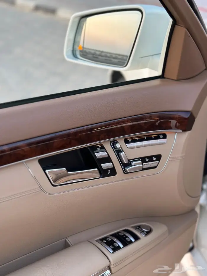 Mercedes Benz S500 2011 11