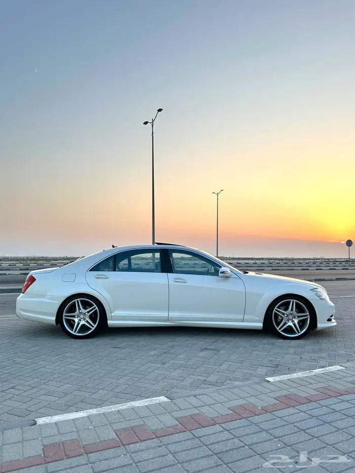 Mercedes Benz S500 2011 8