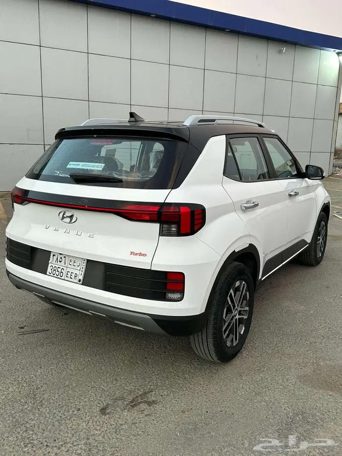 Hyundai venue 2024 3