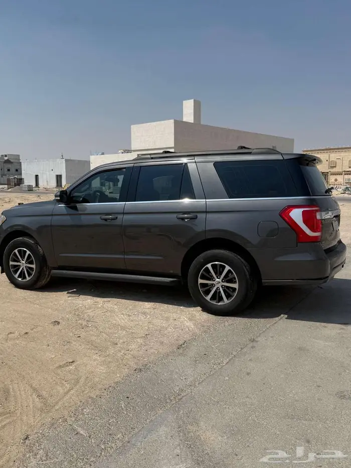 فورد اكسبدشن xlt 8