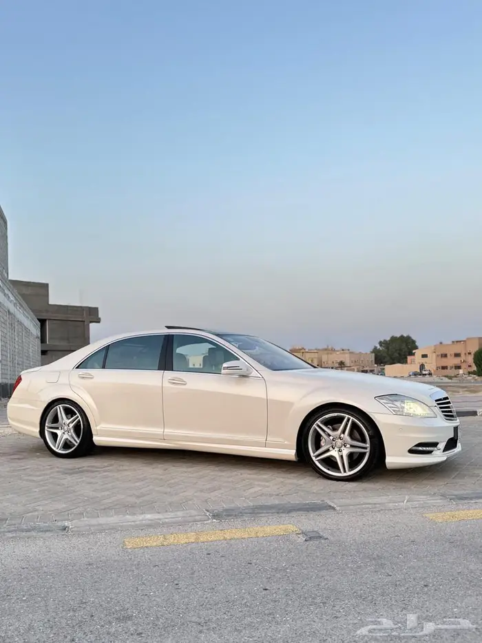 Mercedes Benz S500 2011 1