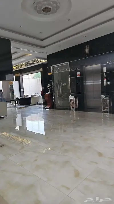 مطلوب فيلا للايجار سنوي يفضل 5 غرف نوم واعلى . 0