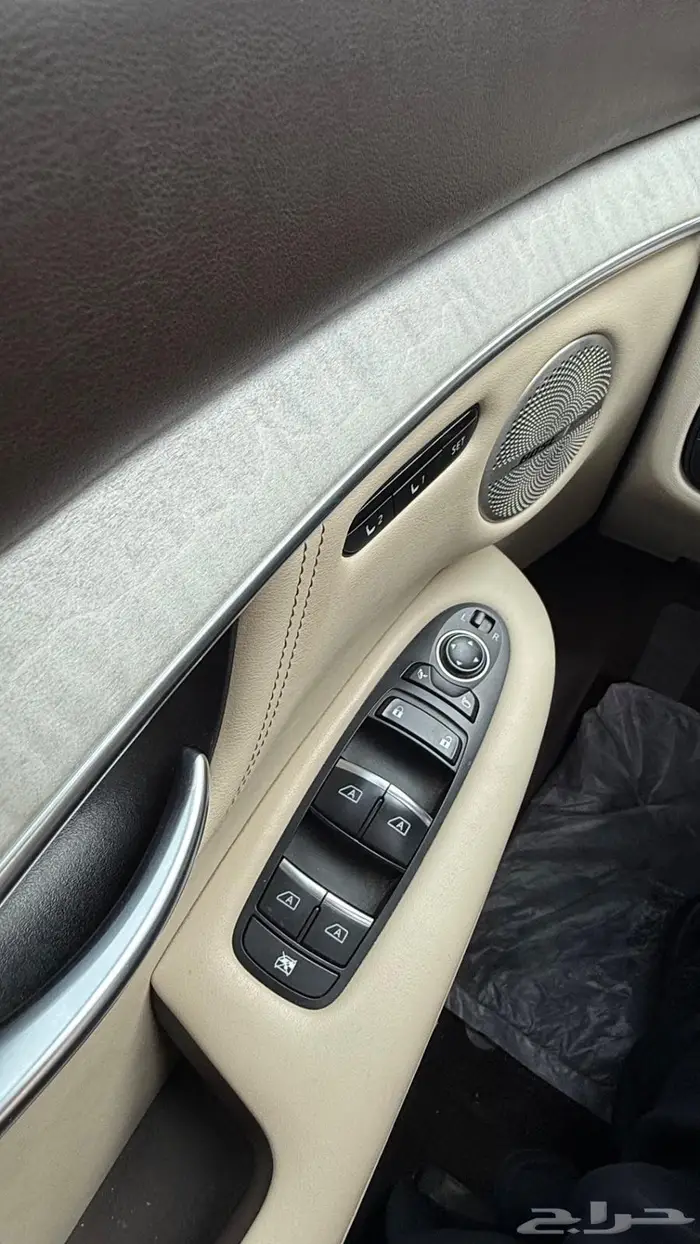 QX50 2020 نظيفة ممشى قليل وباقي على الضمان 8