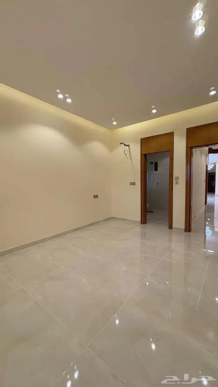 شقة دور ثاني للبيع حي اليرموك(سطح خاص مطبخ راكب مصعد راكب ) 16