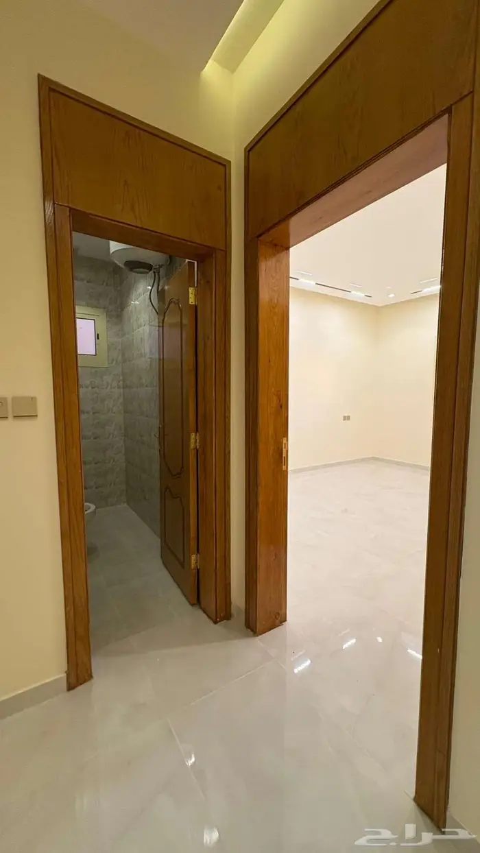 شقة دور ثاني للبيع حي اليرموك(سطح خاص مطبخ راكب مصعد راكب ) 12