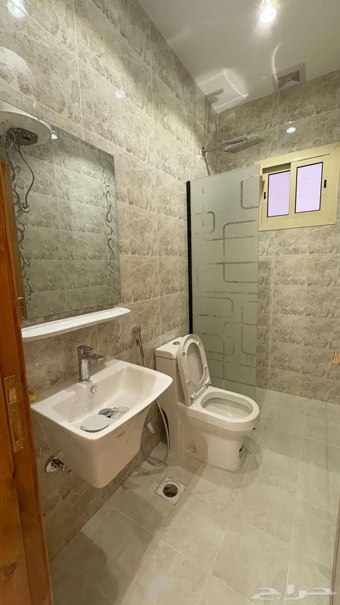 شقة دور ثاني للبيع حي اليرموك(سطح خاص مطبخ راكب مصعد راكب ) 19