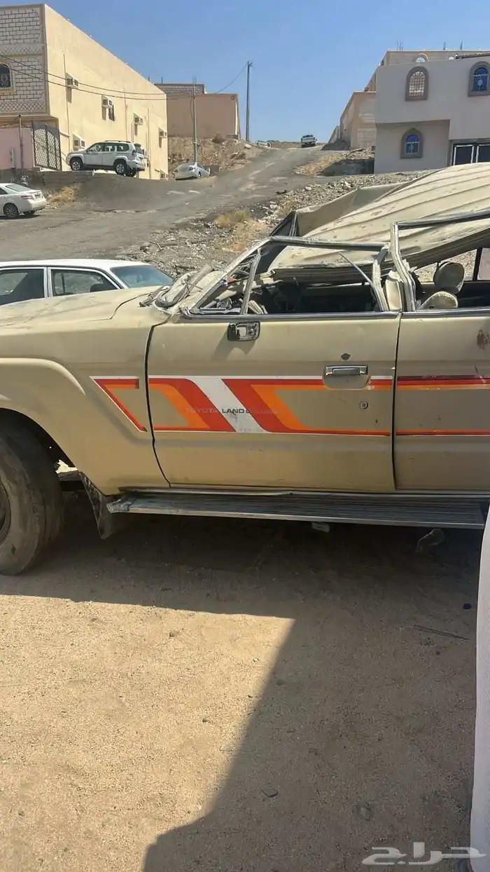 جيب تويوتا 84 مقلوب للبيع تشليح 4