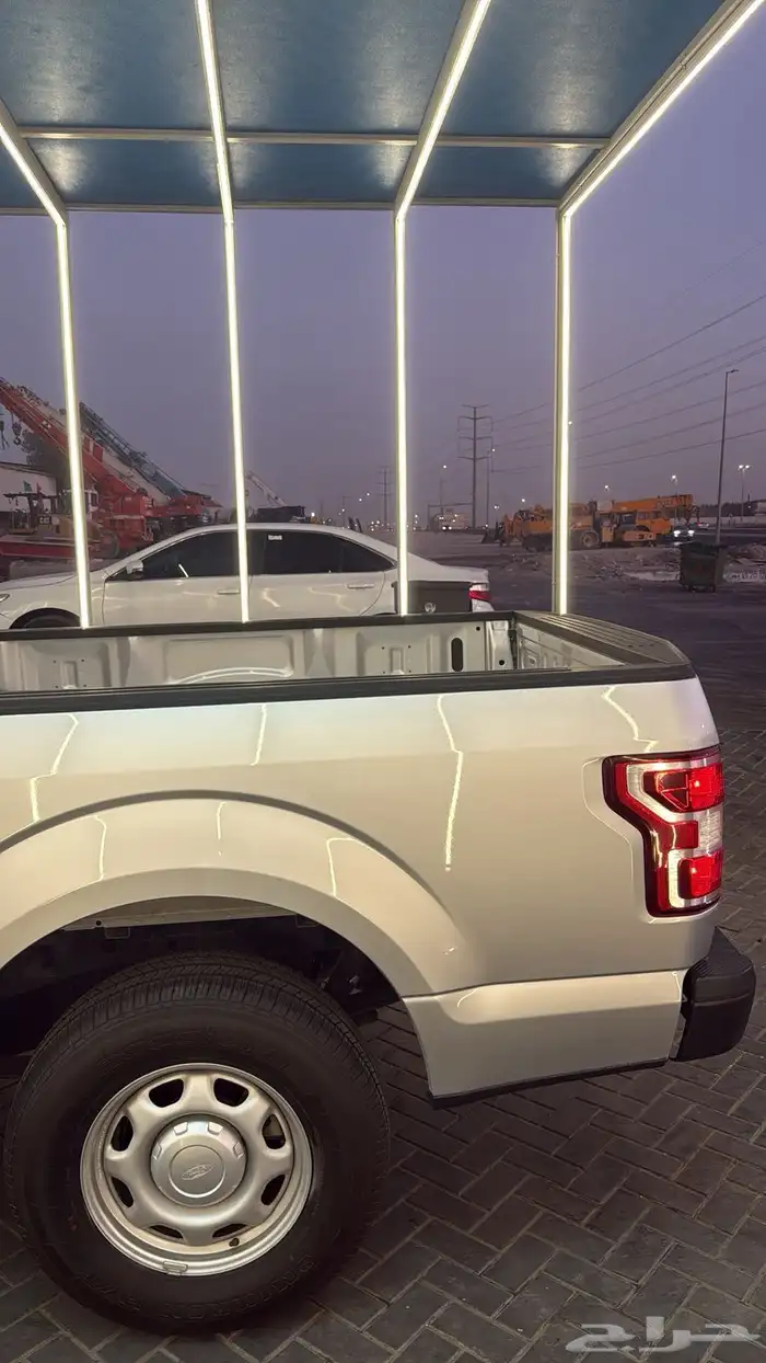 فورد F150 ( سته سلندر ) بدون دبل شبة وكالة ممشى قليل 6