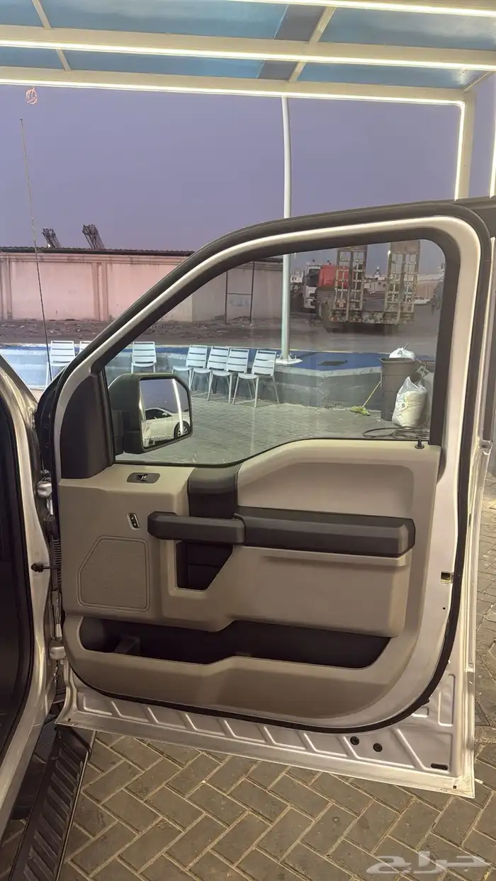 فورد F150 ( سته سلندر ) بدون دبل شبة وكالة ممشى قليل 12