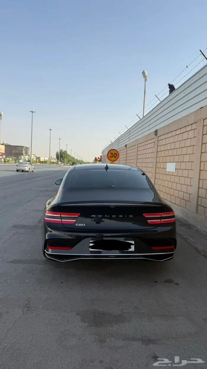 جنيسيس G80 2025 3