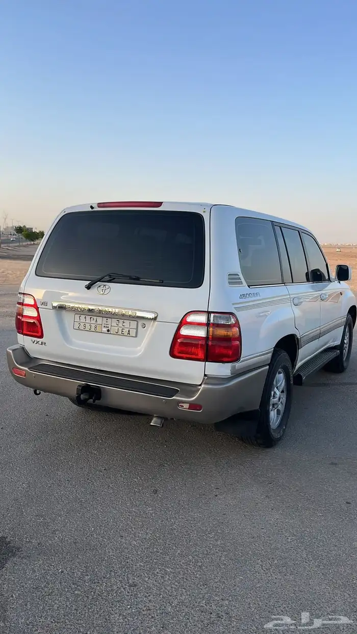 لاندكروزر 2002 vxr 1