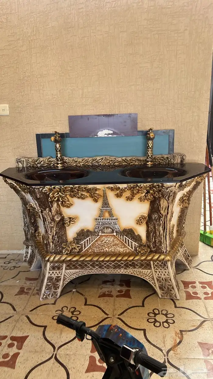 طاوله خدمه ومغسله يدين 0