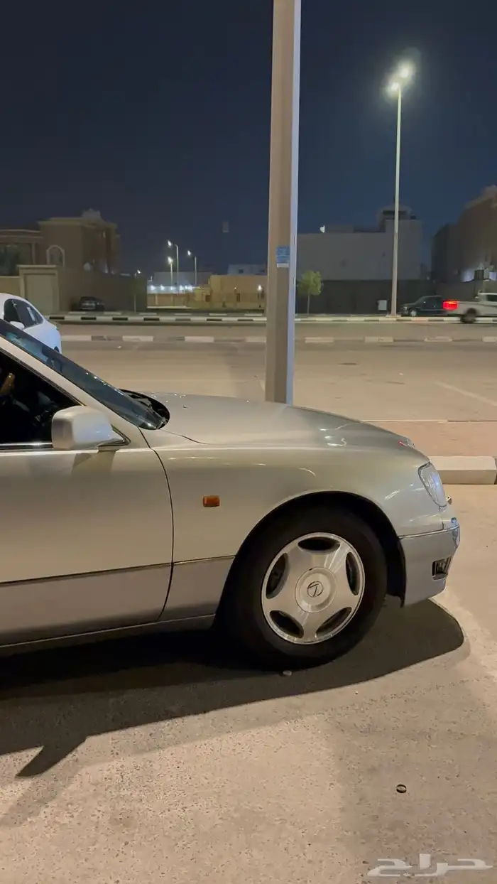 لكزس LS400 6