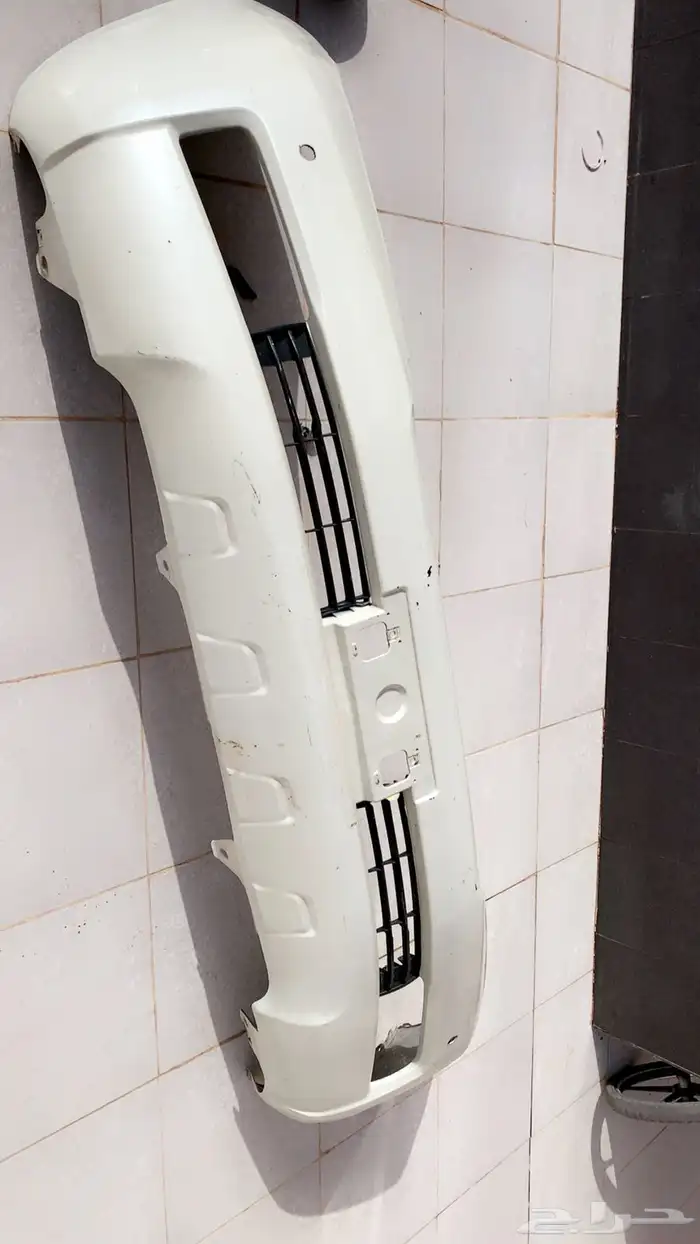 شمعات لاندكروزر صدام امامي شبك امامي شمعه يسار اسطب 1