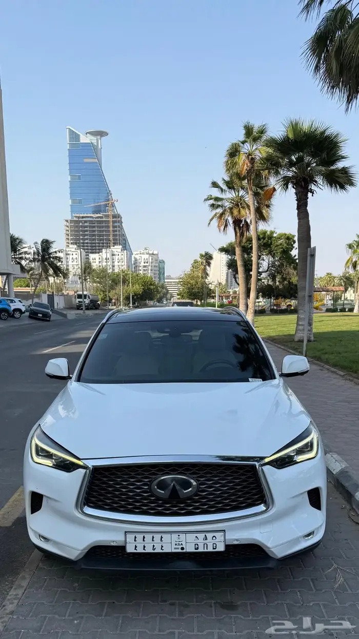 QX50 2020 نظيفة ممشى قليل وباقي على الضمان 3