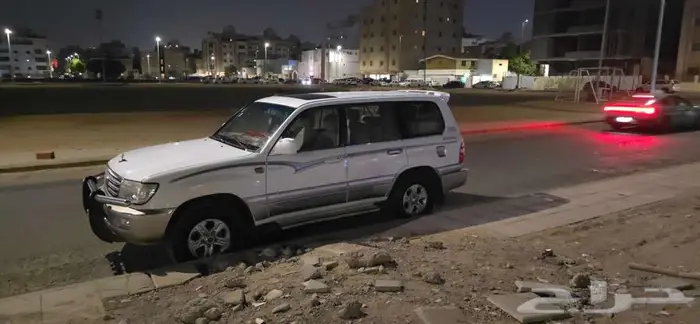 لاندكروزر GXR 2005 بودي بلد 12
