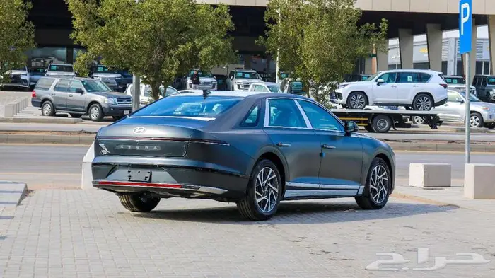 هيونداي ازيرا كلاسيك 2026 متوفر كاش _ اقساط) عروض اقساط 4