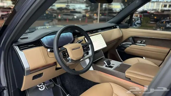 2025رنج روفر اتش اس إي RANGE ROVER HSE P400 8