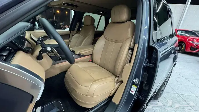 2025رنج روفر اتش اس إي RANGE ROVER HSE P400 11
