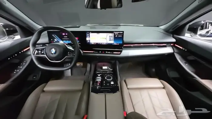 بي ام 520i 2024 4