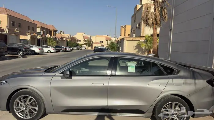للبيع فورد تورس 2023نص فل(تريبد بلس) ماشيه 78 3