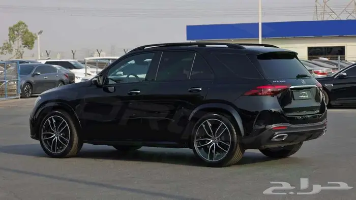 2025 مرسيدس بنز GLE 450 اس يو في 4MATIC اصفار مع ضمان 3