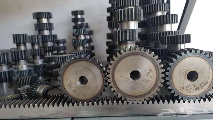 نوفر جميع مقاسات رمان بلي SKF وتروس وجنازير 5