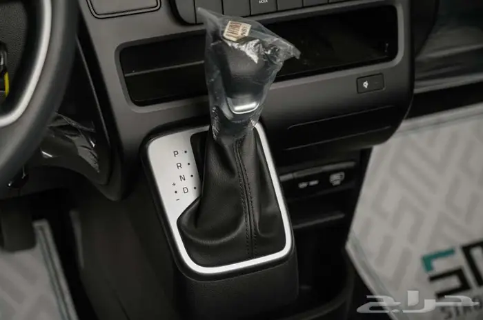 هيونداي ستاريا 9 راكب ديزل اتوماتيك موديل 2025 - عرض خاص 5