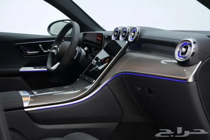 مرسيدس GLC 200 Coupe موديل 2026 أصفار خليجي أزرق أسود 9