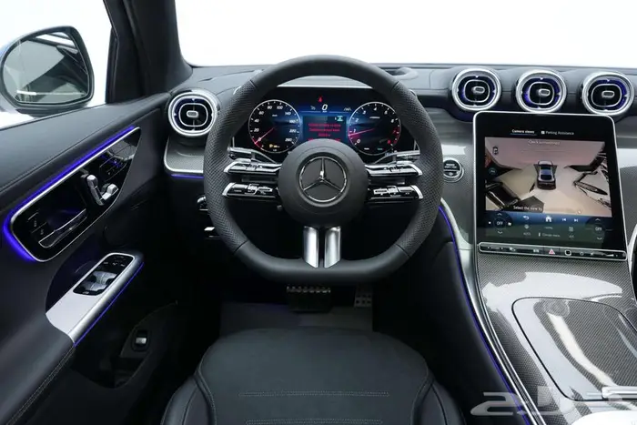 مرسيدس GLC 200 Coupe موديل 2026 أصفار خليجي أزرق أسود 7