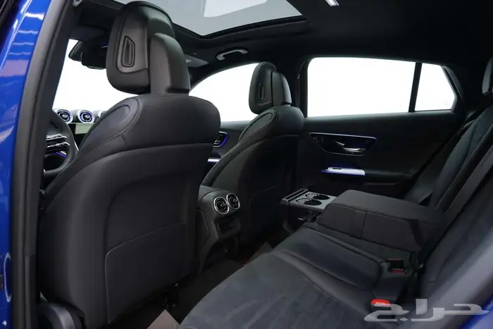 مرسيدس GLC 200 Coupe موديل 2026 أصفار خليجي أزرق أسود 14