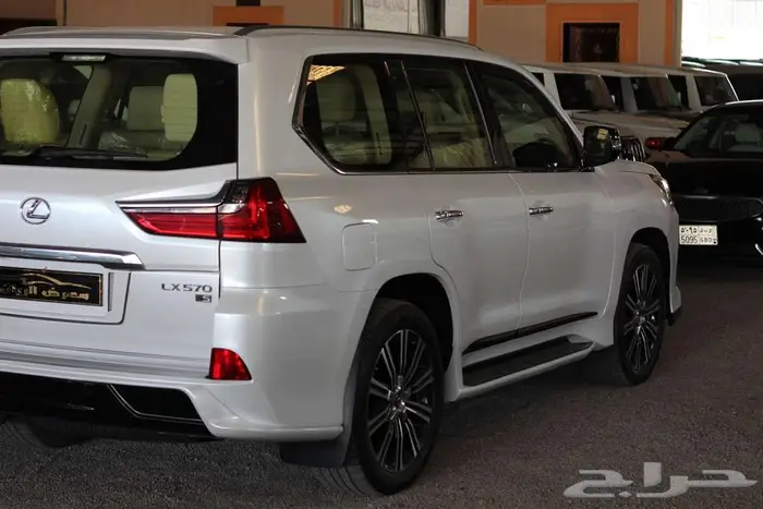 لكزس 2021 فل كامل 6