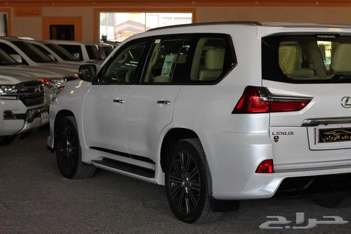 لكزس 2021 فل كامل 8
