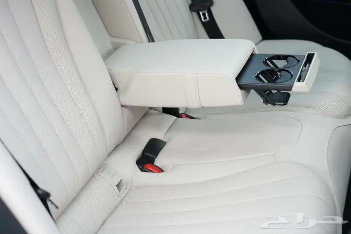 مرسيدس E 200 موديل 2026 أصفار خليجي أسود بيج 16