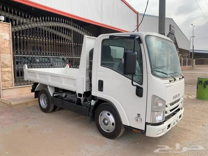 ايسوزو قلاب 3 طن جديد 2025 عرض تقسيط او كاش 10