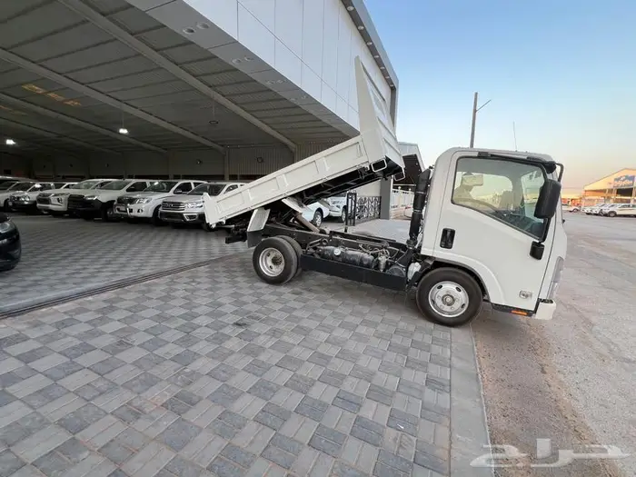 ايسوزو قلاب 3 طن جديد 2025 عرض تقسيط او كاش 24