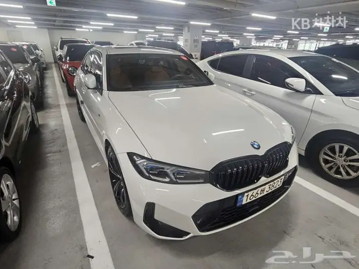 بي ام دبليو الفئة الثالثة 320i 2024 M Sport 1
